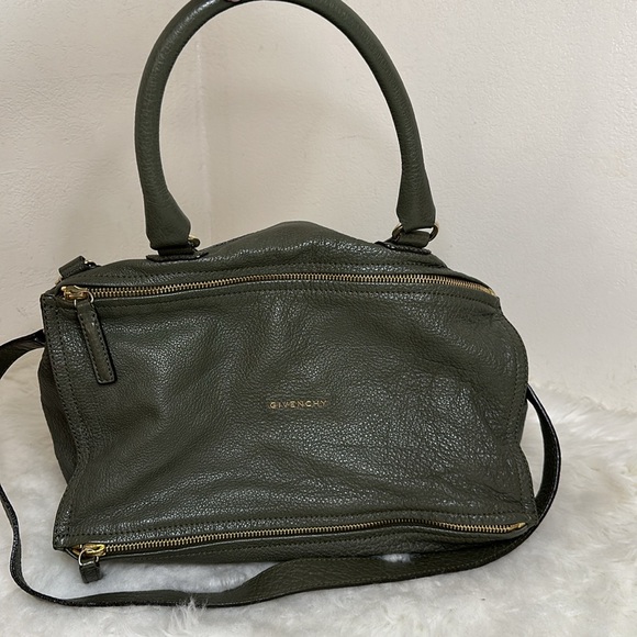 💯Authentic Givenchy Pandora Handbag🍀 - Picture 1 of 16